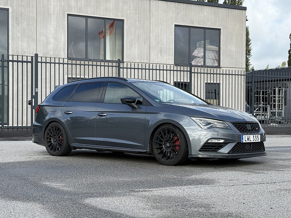 Seat Leon León Cupra ST 2.0 TSI 4Drive DSG Sekventiell, 300hk Cupra