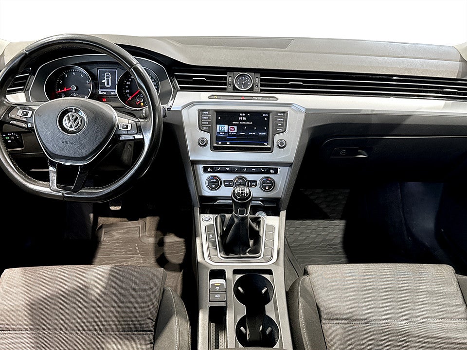 Bild på Volkswagen Passat Base Sportscombi 1.4 TSI 150hk BACKKAMERA