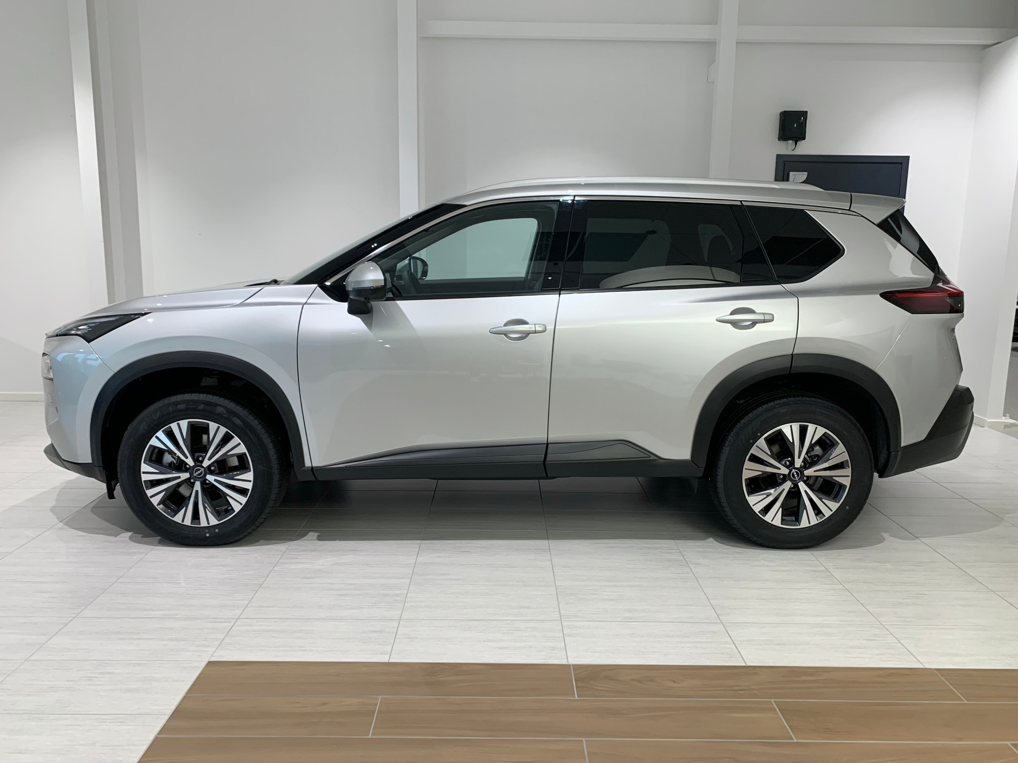 Nissan X-Trail e-4orce N-Connecta 2026, bild 2/37