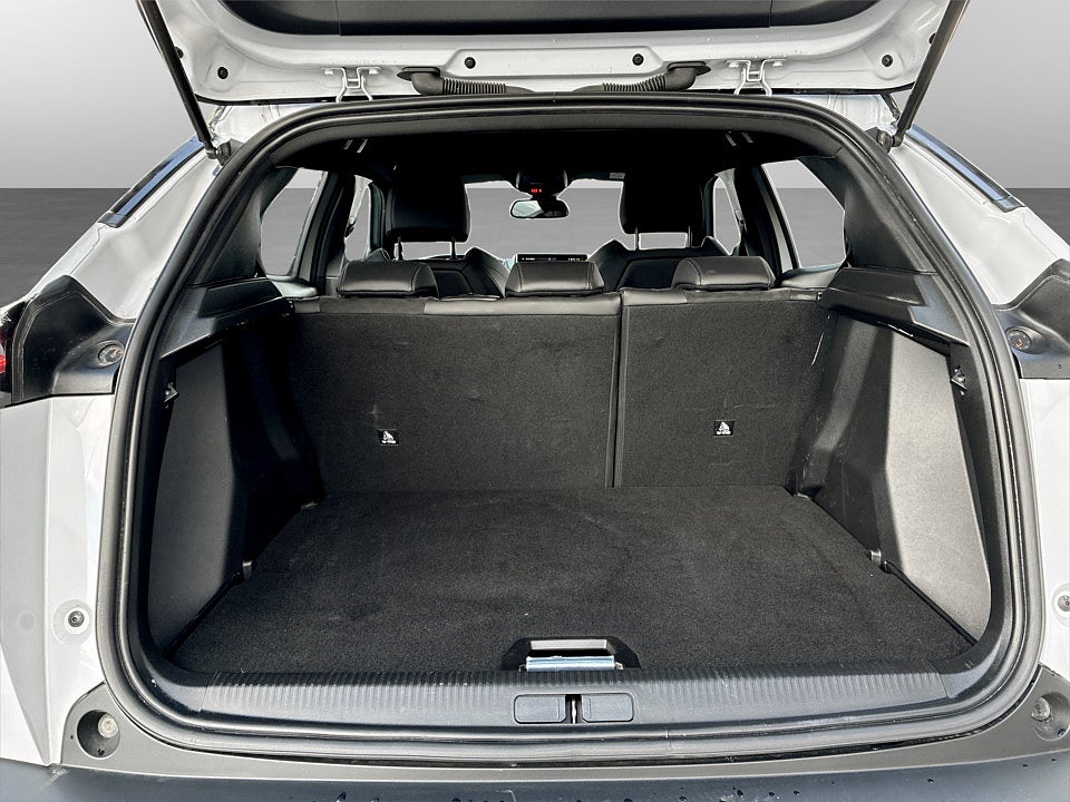 Bild på Peugeot 2008 GT 1.2 PT 130hk Aut B-KAMERA CARPLAY