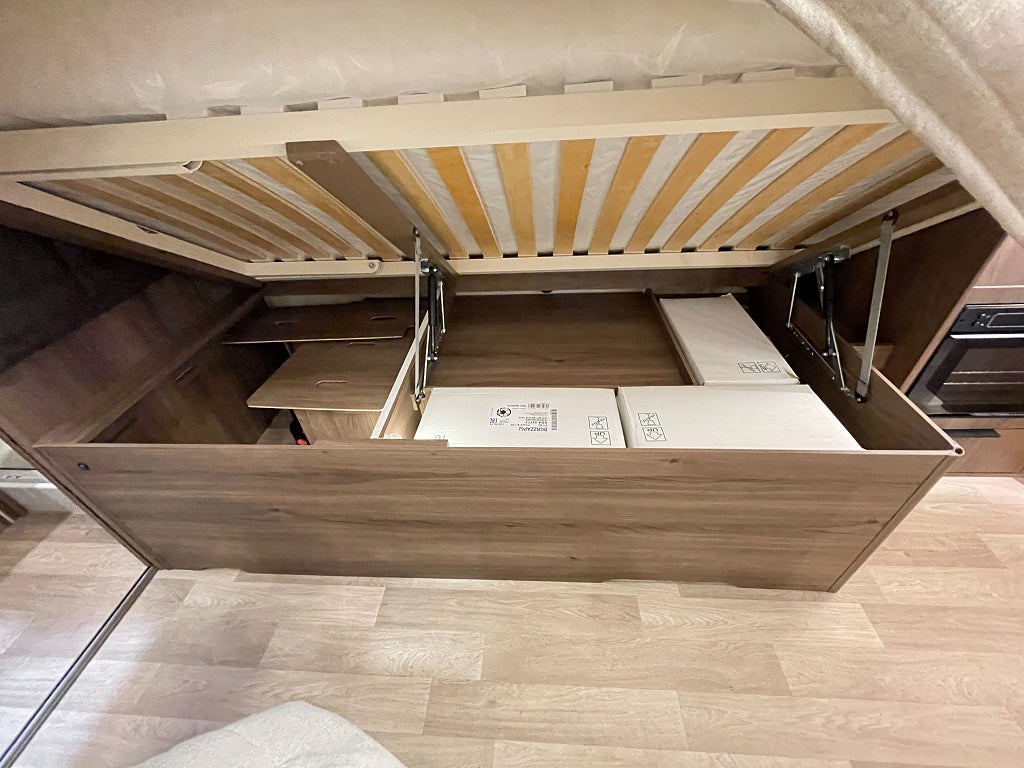 Kabe TMX Royal 810 LT / ALDE / Cinderella / Taksäng / Skinn / 5bält/  - Kabe