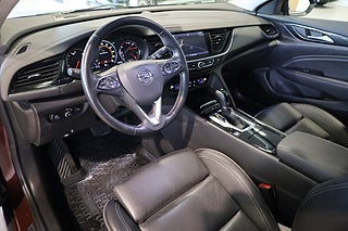 Halvkombi Opel Insignia 11 av 24
