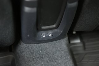 Halvkombi Volvo V40 Cross Country 24 av 26