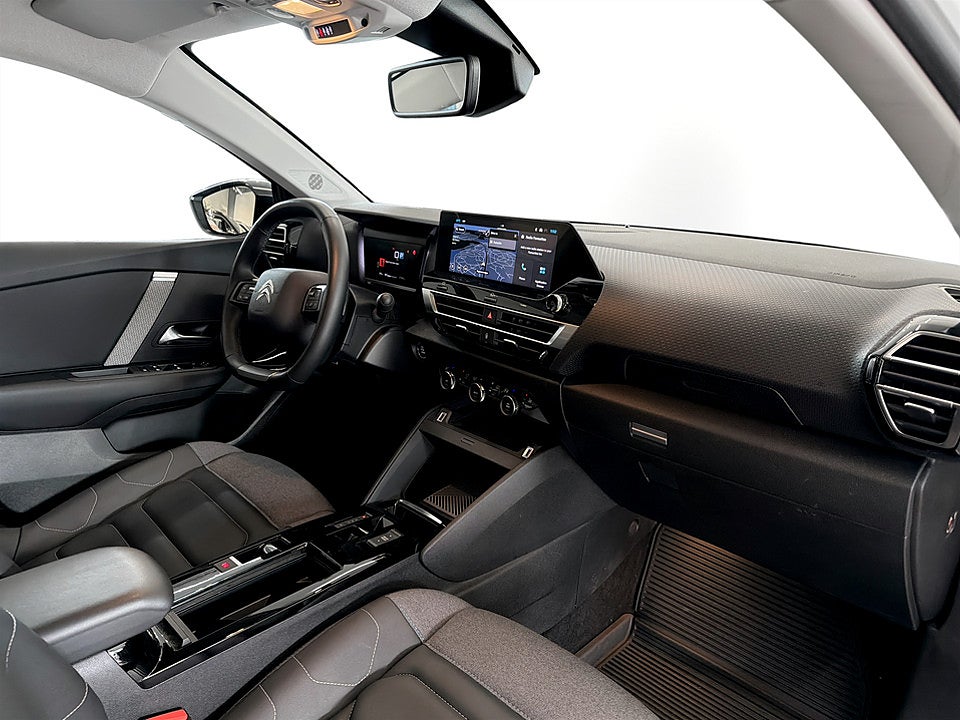 Bild på Citroën C4-X Shine 1.2 PT 130hk Aut B-KAMERA CARPLAY