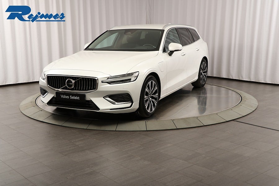 Volvo V60 Recharge T6 Core Edition