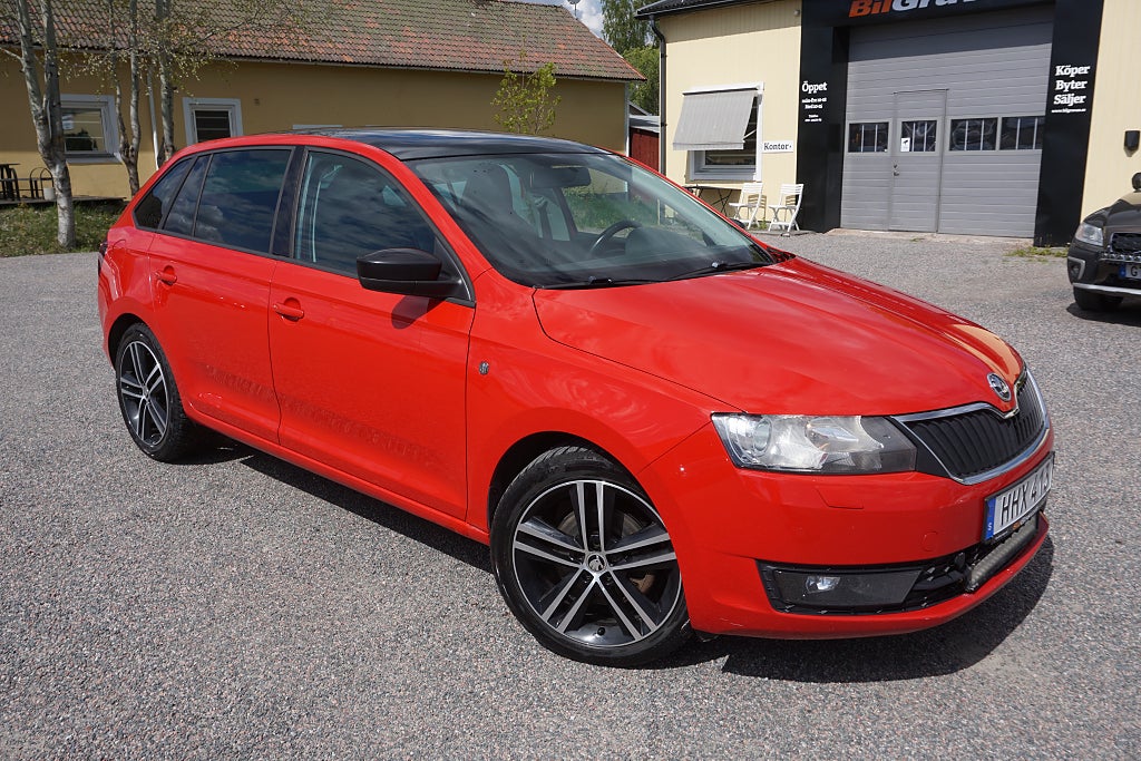Skoda Rapid Spaceback 1.2 TSI Style Plus Panorama/M-värmare/GPS