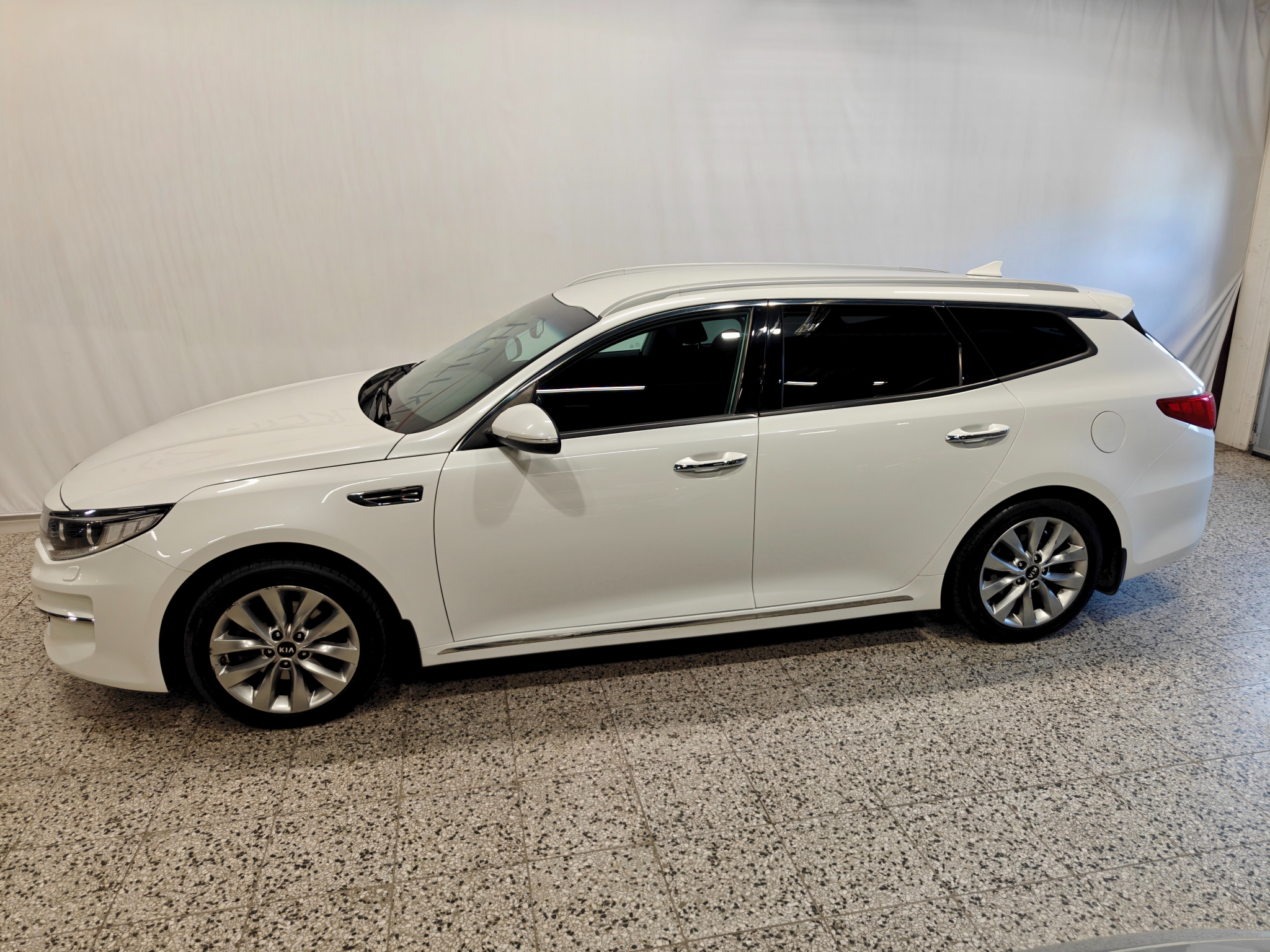 Kia Optima 2017, bild 2/10