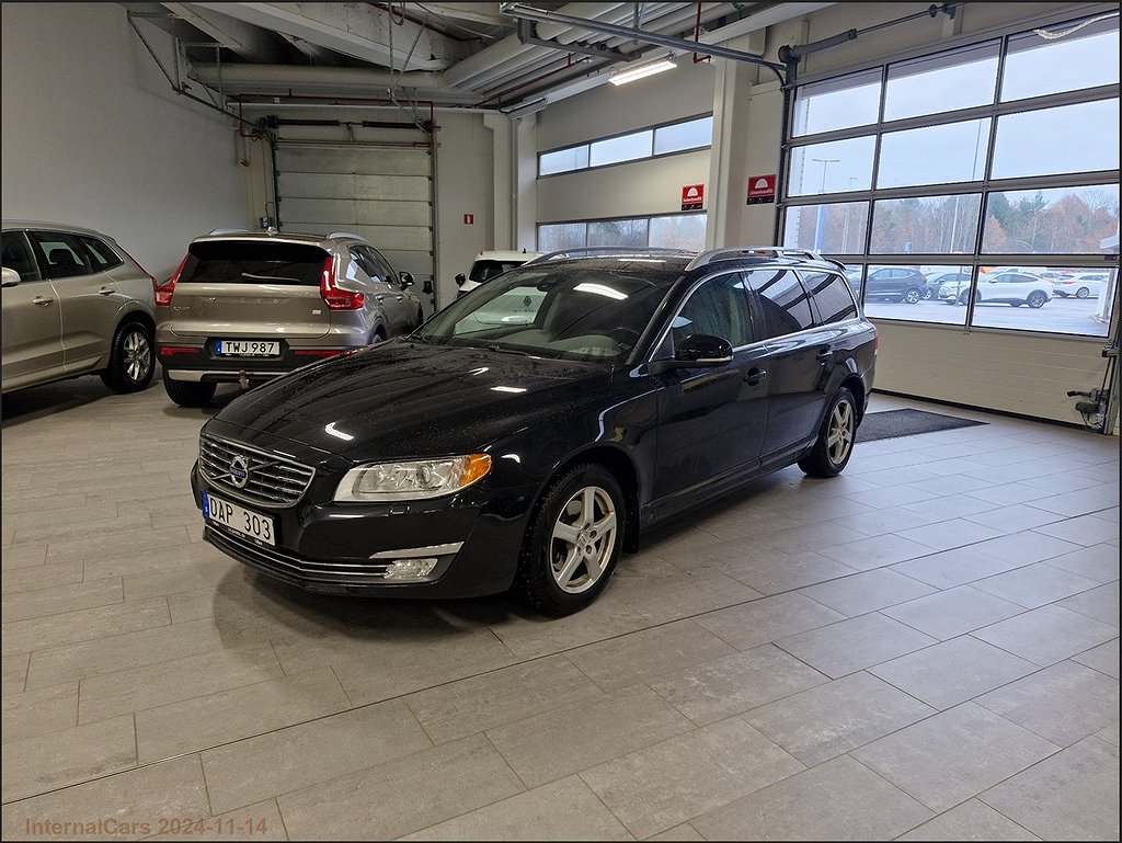 Volvo V70 D4 Geartronic Summum Drag P-värmare Skinn KOMMANDE