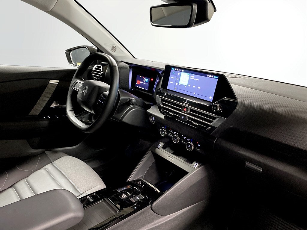 Bild på Citroën C4 Shine 1.2 PT 130hk Aut - B-KAMERA, CARPLAY