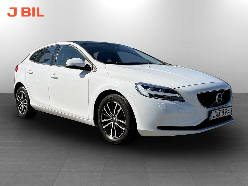 Volvo V40 D2 Momentum 120hk B-KAMERA PANO