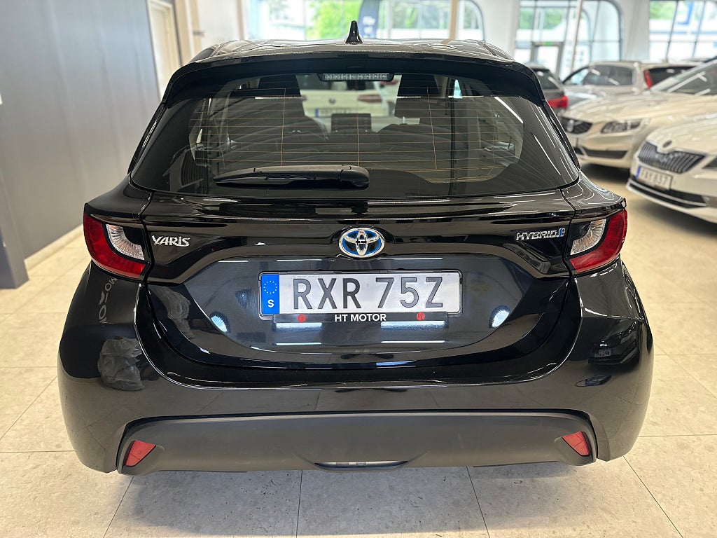 Toyota Yaris Hybrid CVT Active 4,99% /B-Kamera/RattVärme