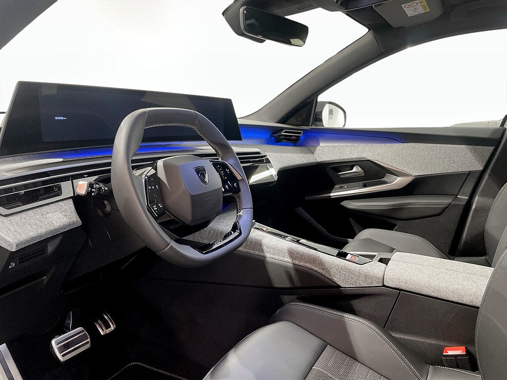 Bild på Peugeot 5008 GT Hybrid 145hk Aut - NYA VINTERHJUL INGÅR!
