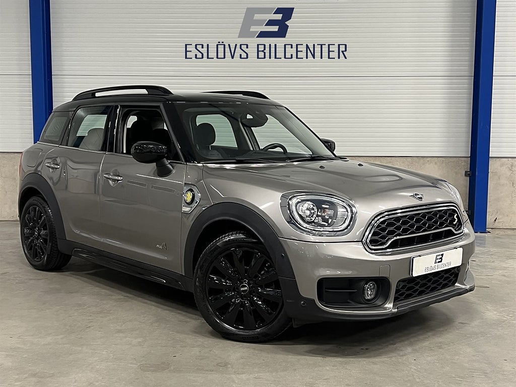 MINI Countryman Cooper SE ALL4 224 HK / Salt II / Navi / Sens /