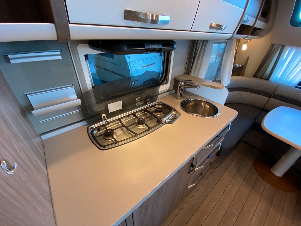 Knaus 590 UE Scandinavian Selection / Alde / Förtält - Knaus