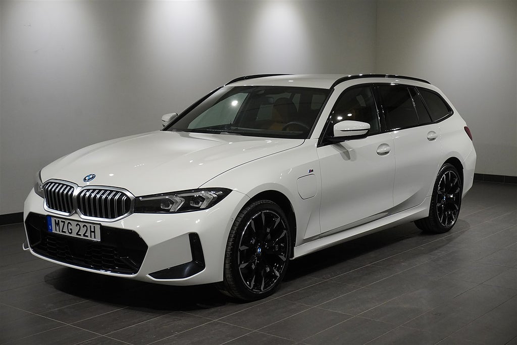 BMW 330e xDrive Touring 3,95% ränta M-Sport Active Edition Fartpilot 19