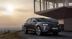 Nya DS 7 kommer bland annat erbjudas med tre olika versioner av laddhybrider. Foto: DS