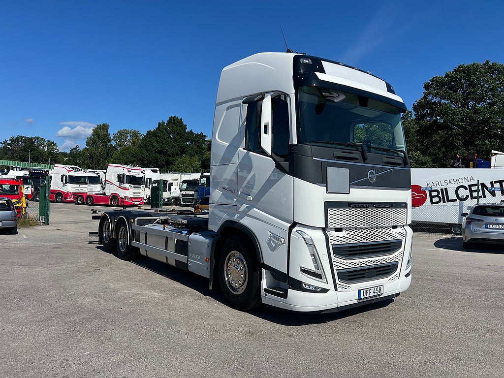 Volvo FH13 540 6x2 Containerede / Lösflaksbil, I-See