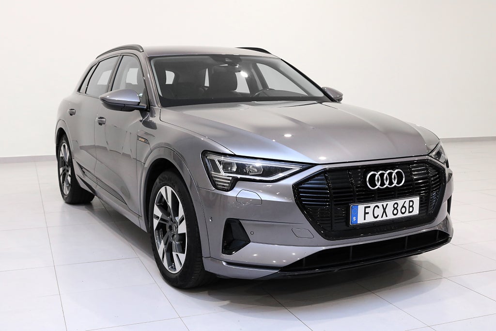 Audi E-Tron 55 quattro 408hk / Dragkrok / Adaptiv farthållare / Helskinn 