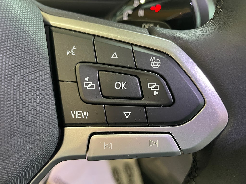 Volkswagen Grand California 600 / Under 6m / Taksäng / Automat / B-kort / E - Volkswagen