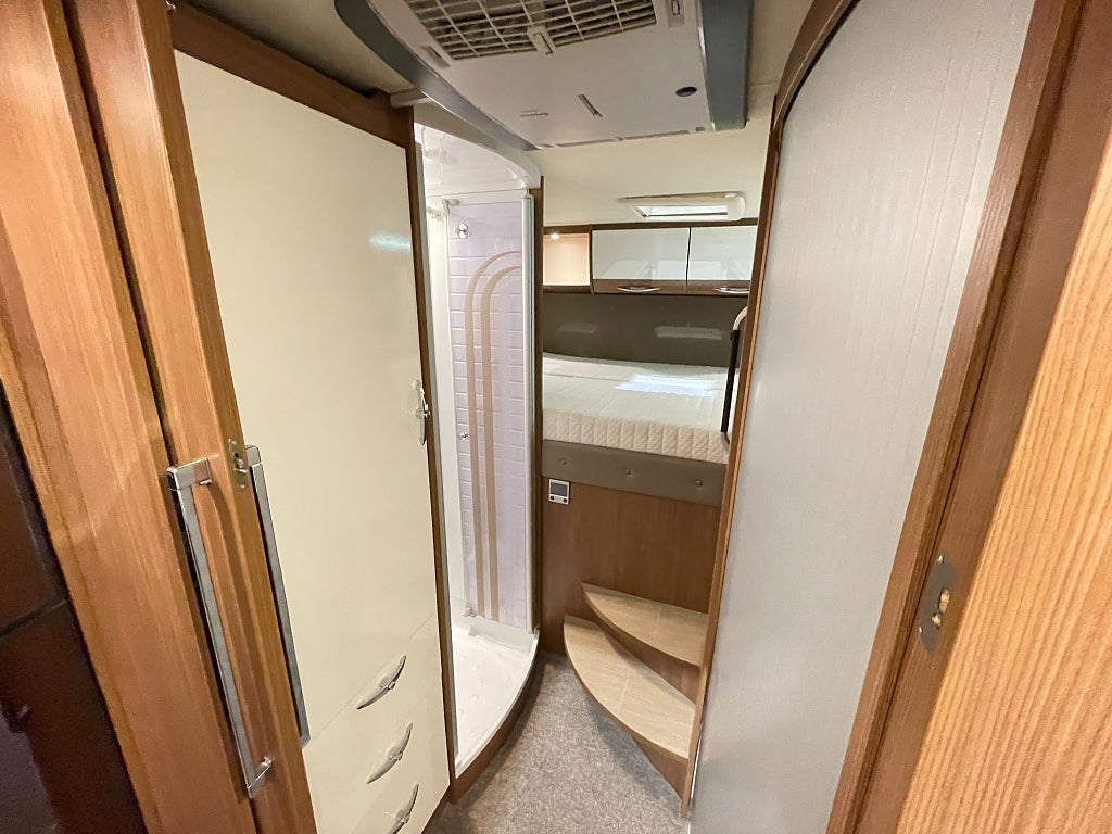 Bürstner Argos 747 /ALDE / Hyd-stöd / AC / Drag / Litium / Inverter / Aut - Bürstner