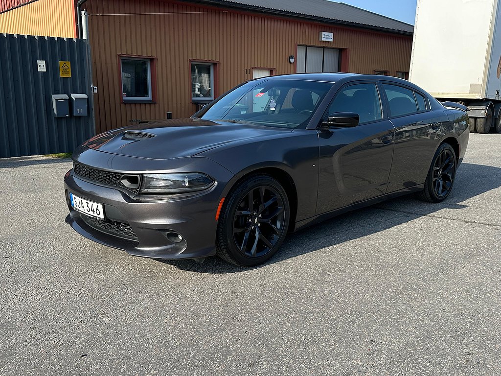 Dodge Charger SXT 3.6 V6 TorqueFlite 309hk Lågmil Nybesiktad