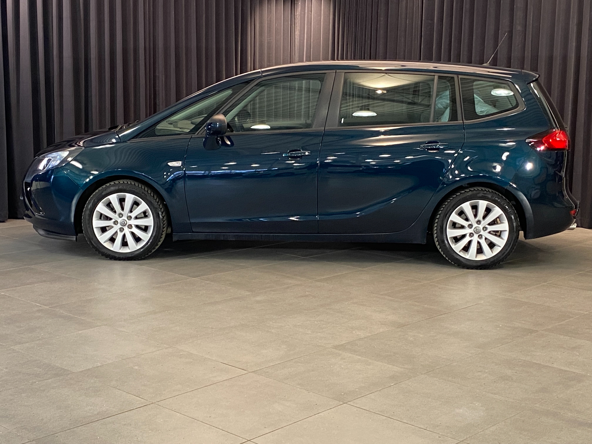 Opel Zafira Tourer 2016, bild 3/87
