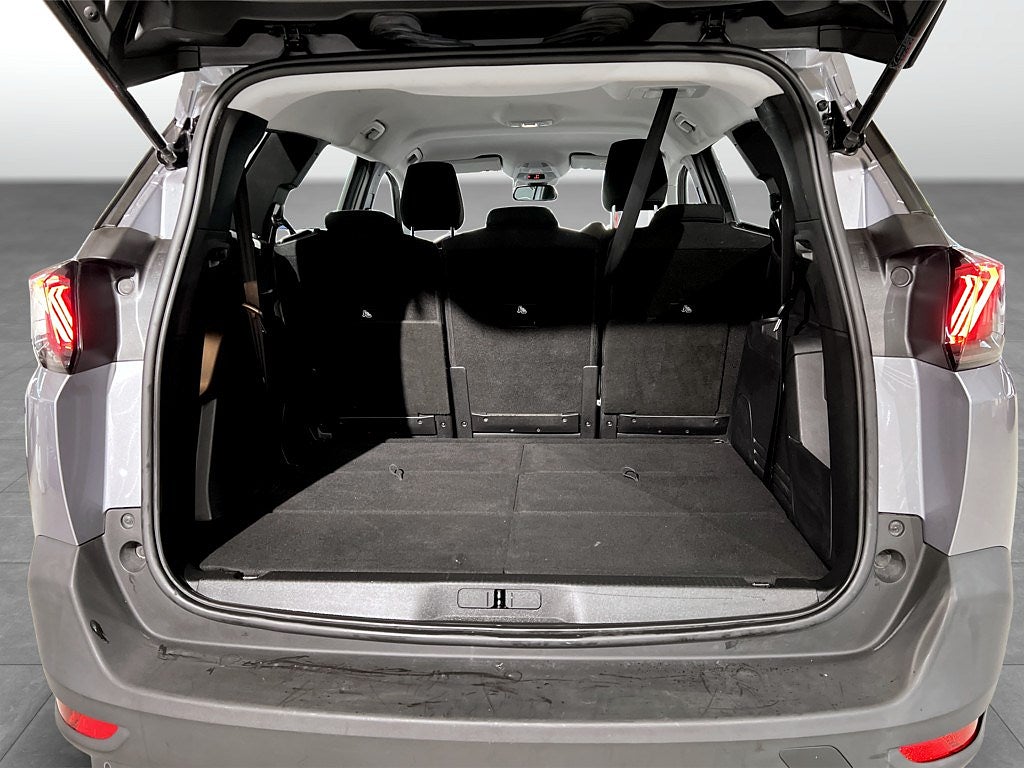 Bild på Peugeot 5008 Active 1.2 PT 130hk - P-SENSORER, CARPLAY