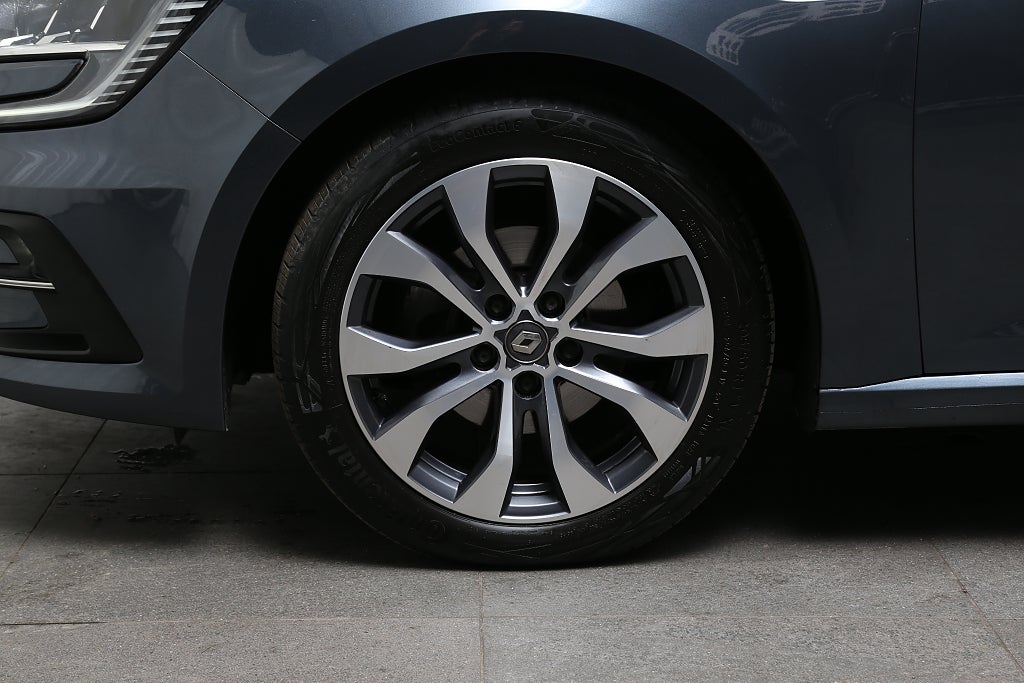 Renault Mégane Sport Tourer 1,3 TCe 140hk Aut Navi Kamera 2023