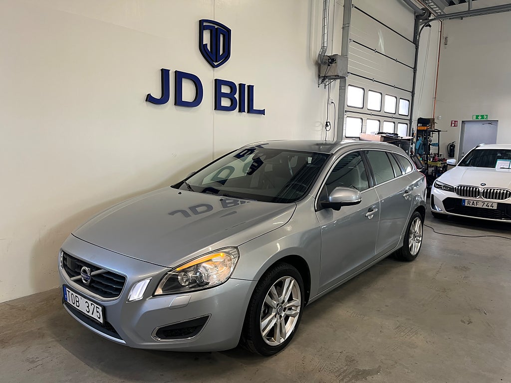 Volvo V60 D3 Summum Drag Navi Läder BLIS 163hk 