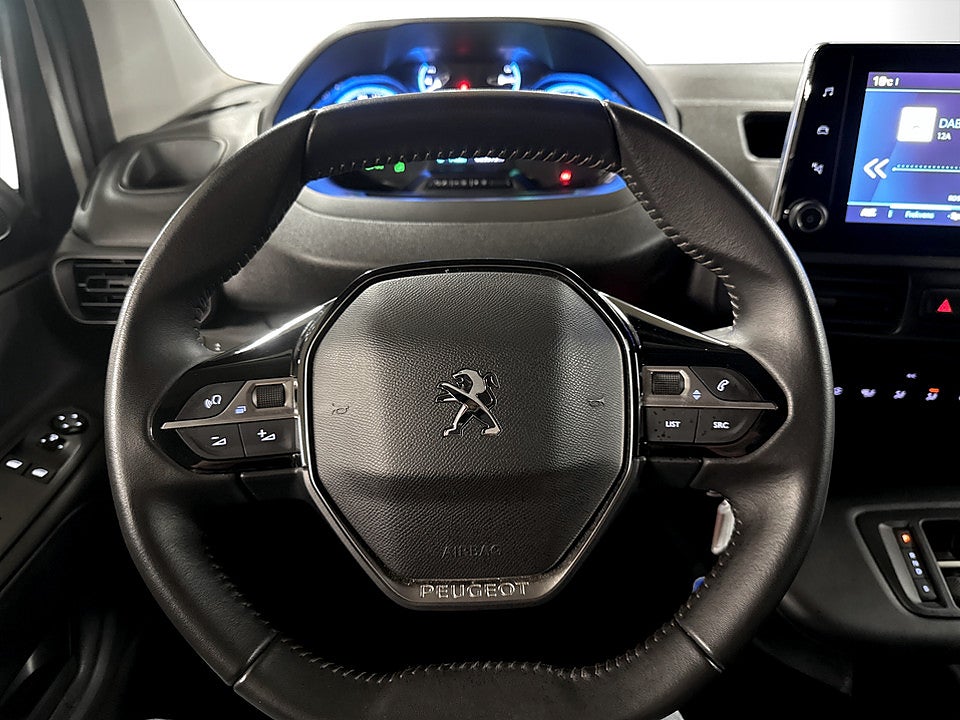 Bild på Peugeot e-Partner PRO+ 50kWh 136hk Aut L2 P-SENSORER NAVI