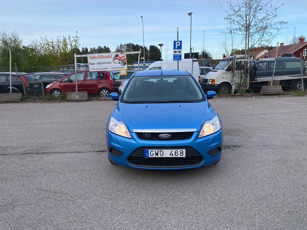 Ford Focus Kombi 1.8 Flexifuel Titanium, Trend Euro 4