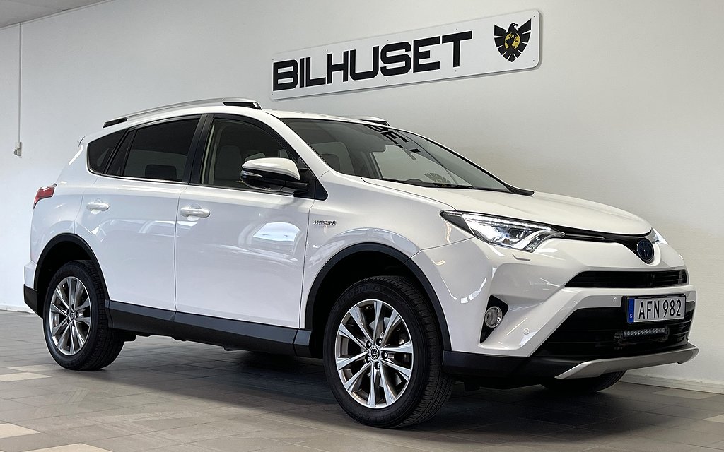 Toyota RAV4 Hybrid E-FOUR 2.5 i-AWD E-CVT EXECUTIVE M-VÄRM