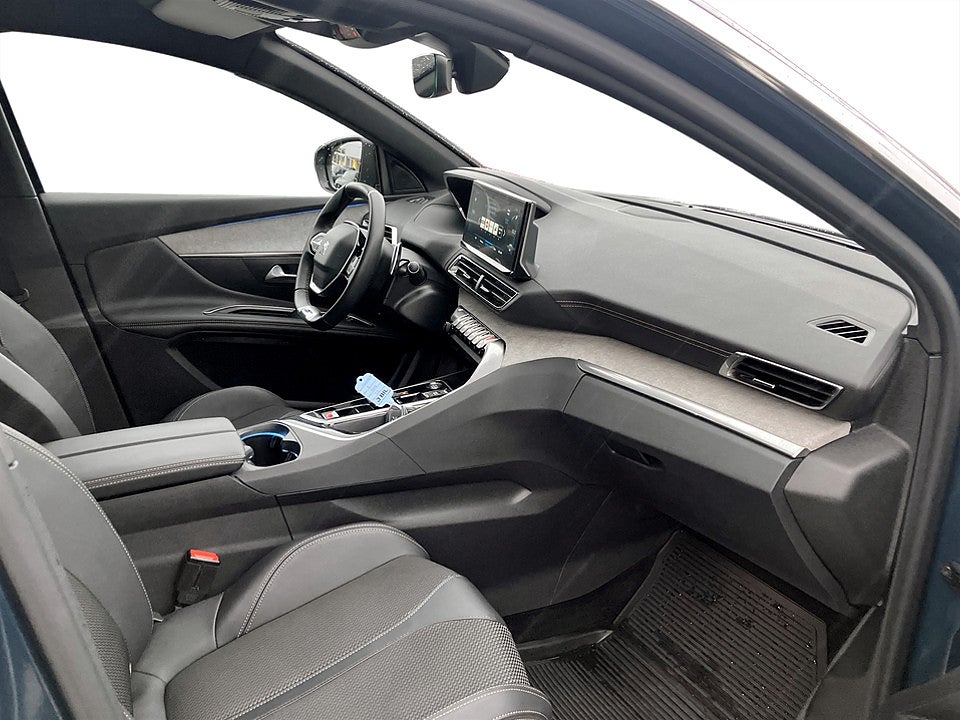 Bild på Peugeot 3008 GT 1.2 PT 130hk Aut B-KAMERA CARPLAY