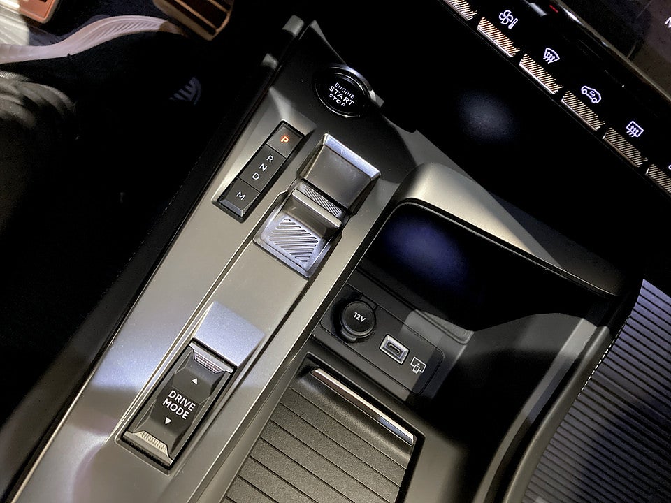 Bild på Peugeot 308 SW GT 1.2 PT 130hk Aut - B-KAMERA, CARPLAY