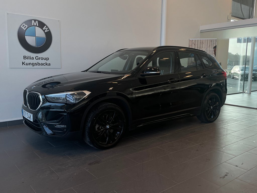 BMW X1 xDrive25e Model Sport | Navi | PDC | 18" | Fri service