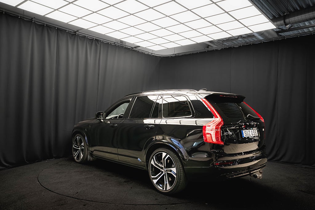 Volvo XC90 T8 ULTIMATE DARK 7-SITS B&W LUFT PANO DRAG 99%SoH MOMS