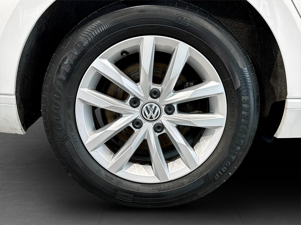 Bild på Volkswagen Passat Base Sportscombi 1.4 TSI 150hk BACKKAMERA