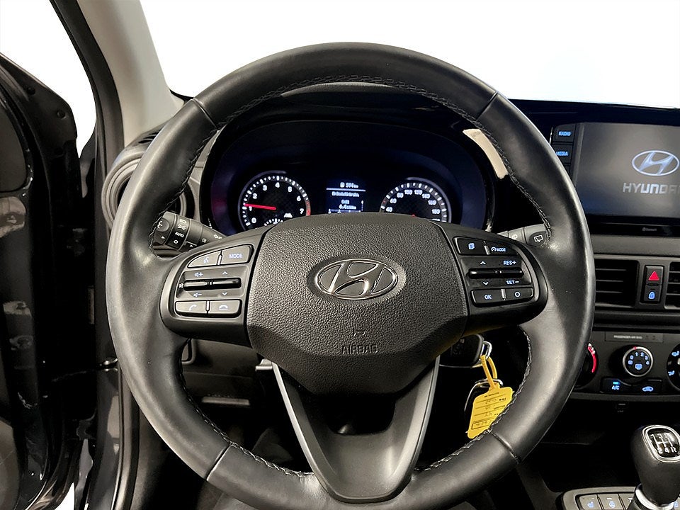 Bild på Hyundai i10 Essential 1.0 67hk - CARPLAY, RATTVÄRME