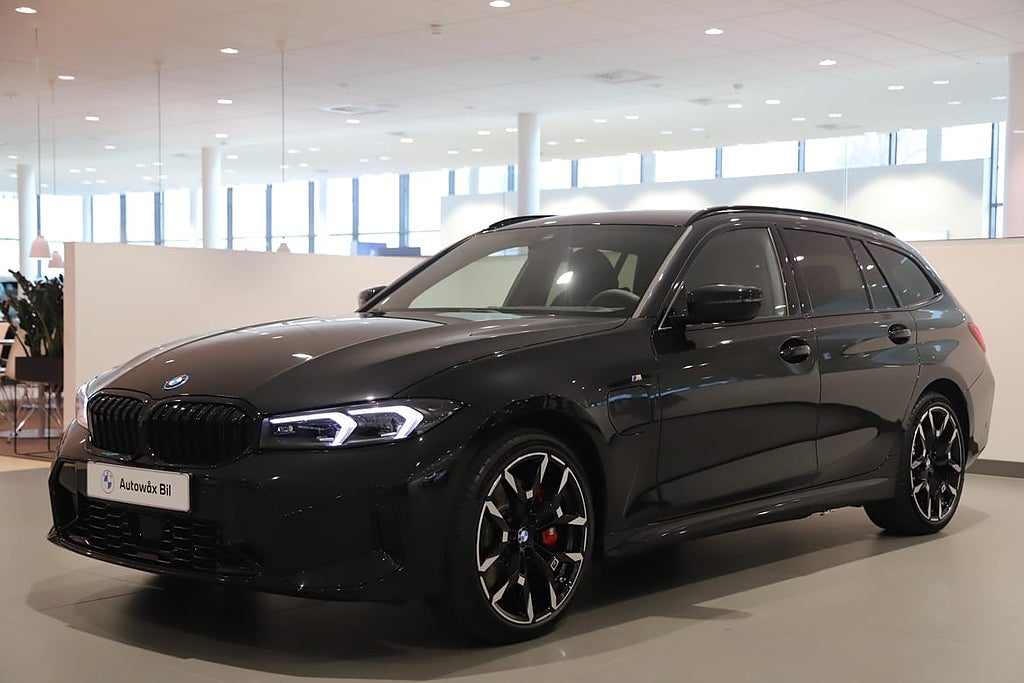 BMW 330e 