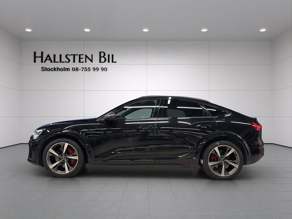 Audi SQ8 E-tron 503hk MOMS B&O Cockpit Pano Drag Luft 360° Svensksåld