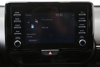 Halvkombi Toyota Yaris 18 av 24