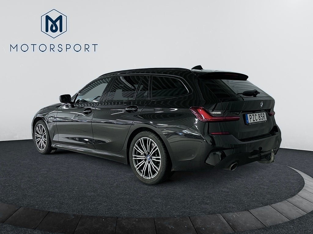 BMW 330e Touring M Sport Drag Adaptiv-farth Carplay Alcantara bild 4