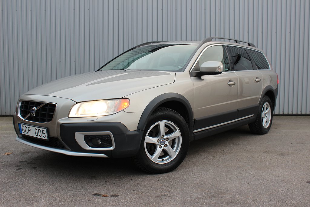 Volvo XC70 D5 AWD Geartronic Summum /T-Lucka/NAV/B-Kamera/