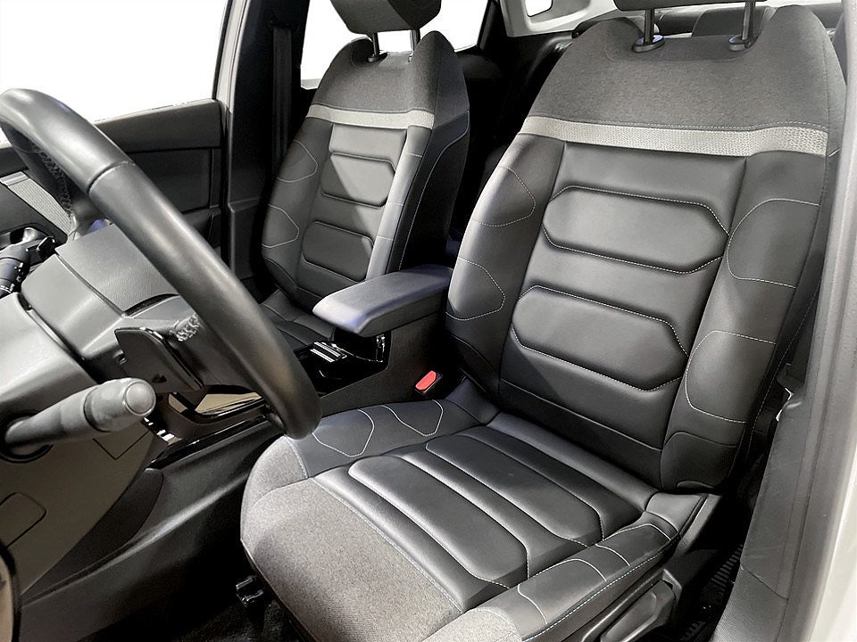 Bild på Citroën C4 X Shine 1.2 PT 130hk Aut - B-KAMERA, RATTVÄRME