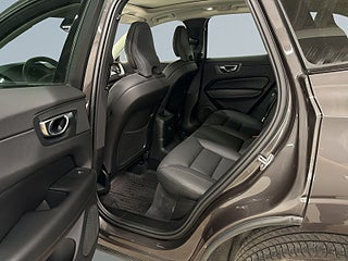 Volvo XC60 T6 Plug-In Hybrid AWD Plus Dark S&V-hjul/Drag/Pano/Skin