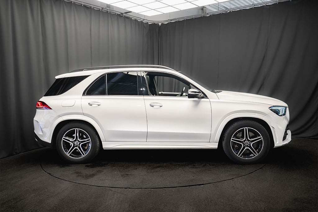 Mercedes-Benz GLE 350 de 4M AMG PANO LUFT DRAG BURMESTER 360° MOMS