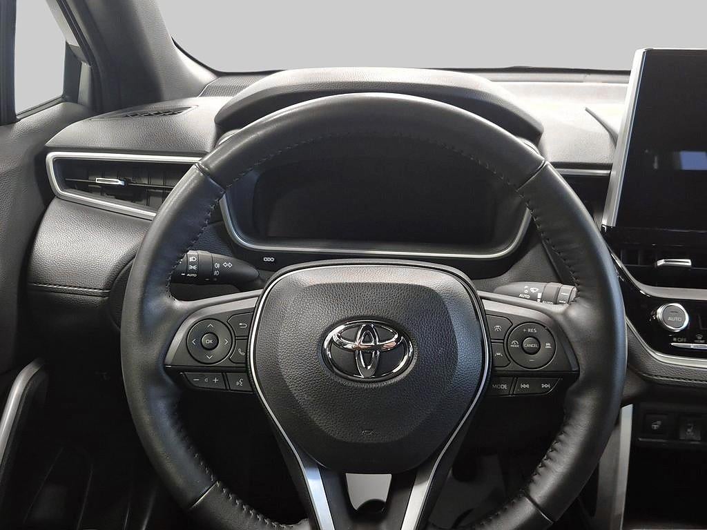 Toyota Corolla Cross 2024 - miniatyr 9