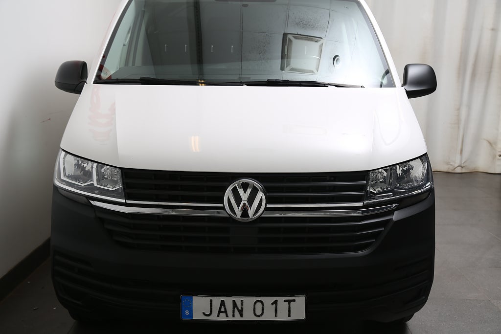 Volkswagen Transporter T30 2,0 TDI 150hk SCR Skåp DSG Värmare Drag Leasbar 2024