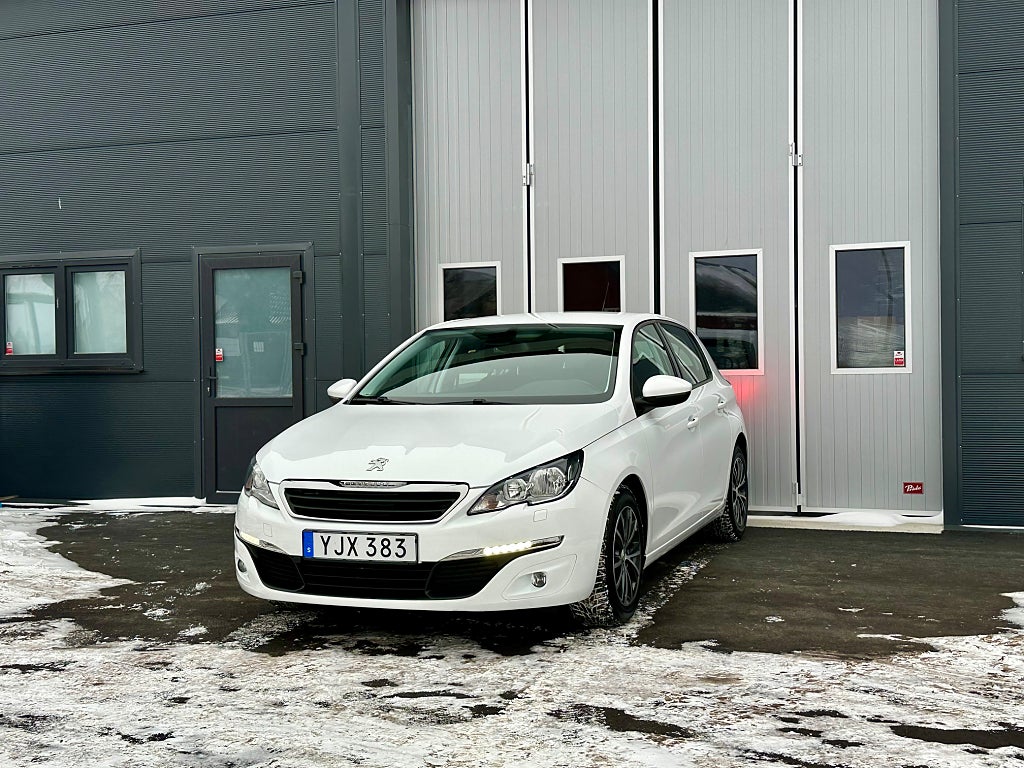 Peugeot 308 1.6 BlueHDi 120 8v EAT Active, Auto, 1900 mil, 1 Ägare