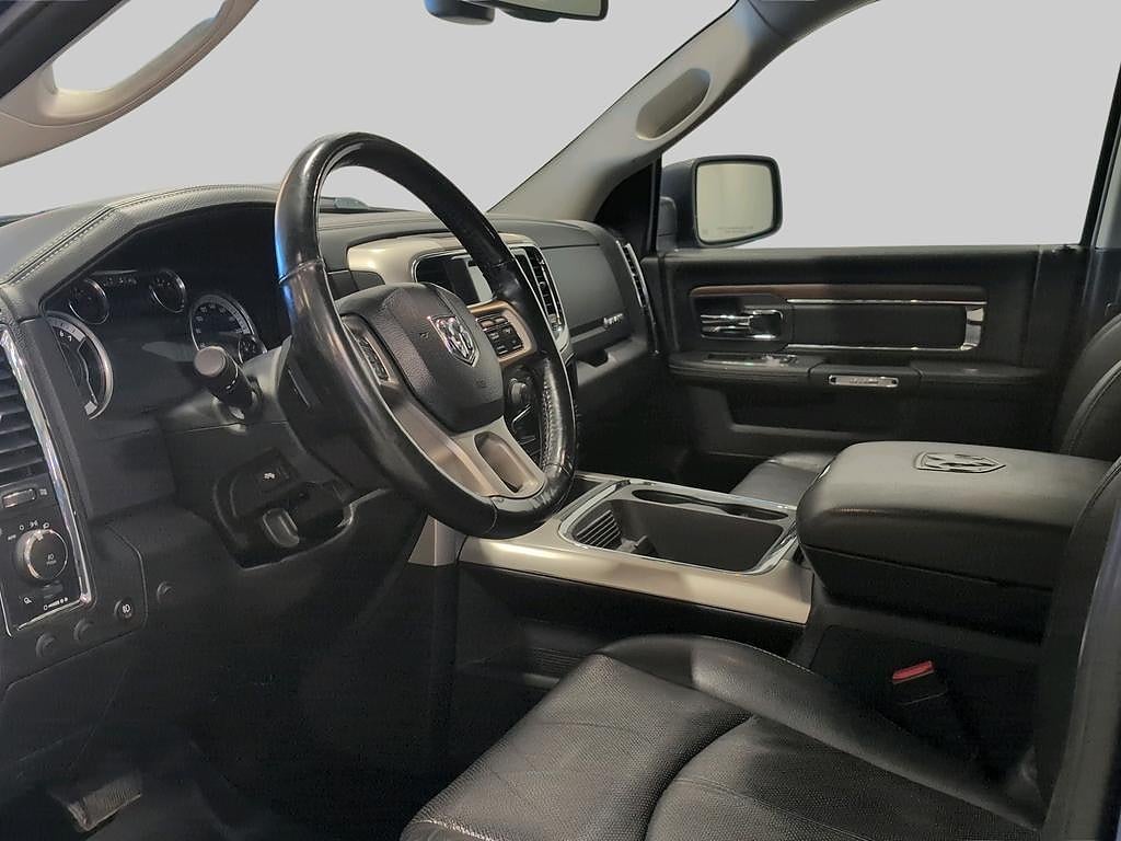 RAM 1500 Crew Cab 5.7 V8  395 hk HEMI 4x4 OMGÅENDE LEVERANS